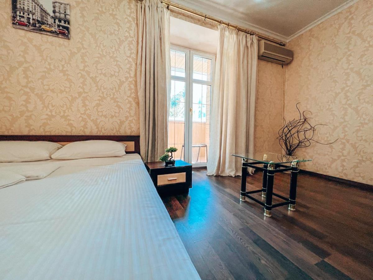 Квартира В Центре Крещатика Kiev Dış mekan fotoğraf